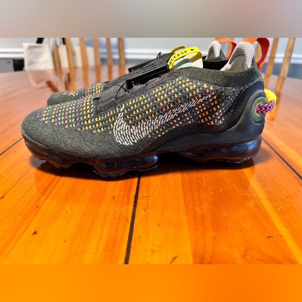 Brand New Nike Air VaporMax 2020 Flyknit 'Newsprint'